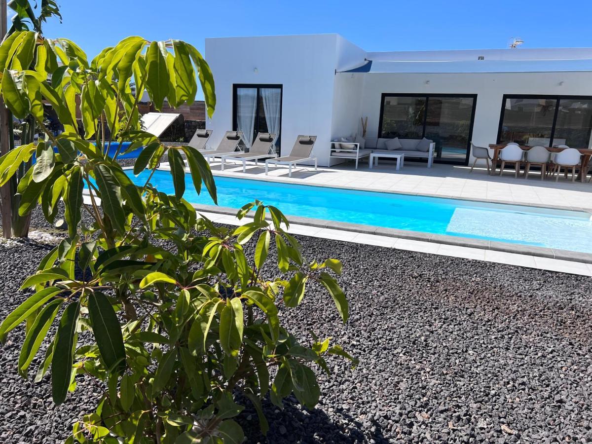 לאחארס Villa Valentina, Piscine Chauffee Et Serenite מראה חיצוני תמונה